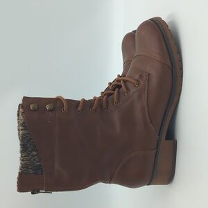 Report Brown Lace Up Combat Boots 8.5 Lug Sole Ankle Booties Moto Grunge Rustic